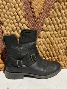 UGG Women Lodge Black Leather Boots US Women Size 9 - Picture 1 of 8