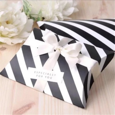 100x Almohada Negro Blanco Rayas Cajas Cumpleaños Fiesta Boda Favores Cajas Dulces Foto 1 de 4