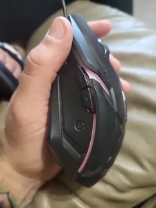 Chonchow Wired RGB Gaming Mouse Lights Up Red - Picture 1 of 3