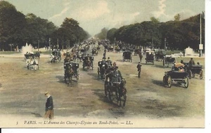 PARIS, FRANCE POSTCARD L'AVENUE DES CHAMPS-ELYSEES AU ROND POINT - Picture 1 of 2