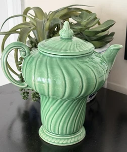 Vintage Green Swirl Teapot Tall Ribbed Franciscan Coronado - Picture 1 of 7