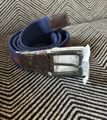 Cinto de tecido elástico Boston Scott golfe casual listra vermelha azul extremidades de couro - Imagem 1 de 4