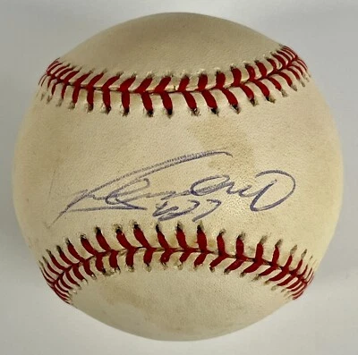 Vladimir Guerrero (Expos) Signed Rawlings National League Baseball-JSA NN58630 - Image 1 of 2
