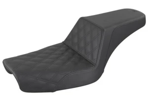 Asiento negro Saddlemen Step-Up Lattice Stitch 1996-2003 Harley FXD (896-04-172) - Imagen 1 de 2