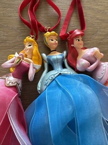 2007 Disney Prinzessin Skizzenbuch Ornamente Aschenputtel Arielle Dornröschen Aurora - Bild 1 von 24