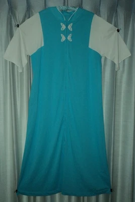VINTAGE GOSSARD ARTEMIS LONG BLUE WITH WHITE SLEEVES NIGHTGOWN SLEEP WEAR #333 - Image 1 of 4