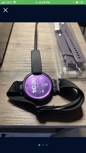 Garmin Lily Women’s Sport Smartwatch Midnight Orchid Silicone Band - Zdjęcie 1 z 3
