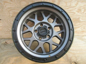 Llanta KMC KM535 Grenade Off-Road 17x9 gris mate personalizada - Imagen 1 de 10