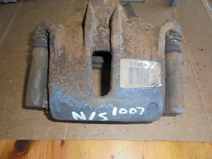 PEUGEOT 1007 2004 -10 1.4 8V PETROL FRONT BRAKE CALIPER / CARRIER PASSENGERS N/S - Picture 1 of 7