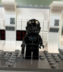 LEGO STAR WARS Imperial TIE Fighter / Defender Pilot Minifigure 8087 7958 sw0268 - Picture 1 of 2
