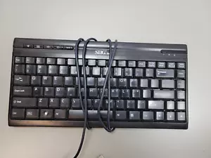 SIIG USB Mini Multimedia Keyboard JK-US0312-S1, Tested - Picture 1 of 2