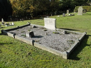 Foto 6x4 Gemeindegrab auf dem Friedhof von Ipswich; 3. November 1943 um 2016 - Bild 1 von 1