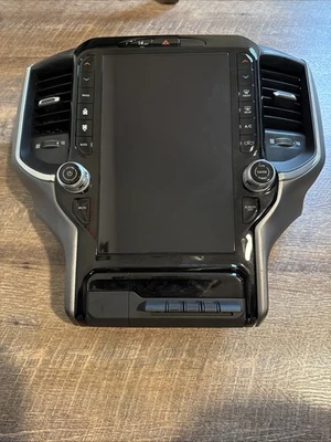 2025 DODGE RAM 1500 12 Inch SCREEN DISPLAY - Image 1 of 4