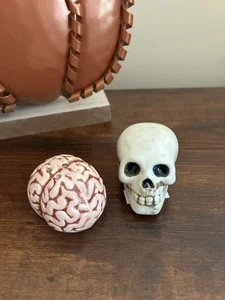Cracker Barrel Halloween Skull and Brain Mini Salt & Pepper Shaker Set - Picture 1 of 3