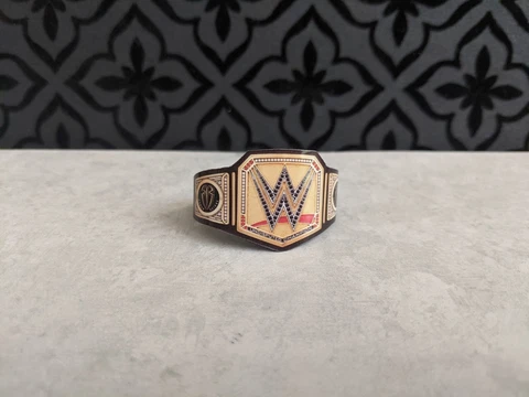 Custom WWE Undisputed Reigns sideplates Belt for 6" (figures not included) Cover
