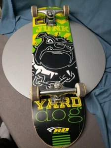 RD Street Series Skateboard Junk Yard Dog Graphic Design - Picture 1 of 18