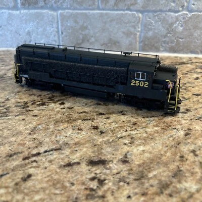 BOWSER #691-23108  Pennsylvania G.E. U-25B Diesel Loco #2502  HO Scale - Image 1 of 4