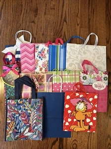 LOT of 12 "SPECIAL OCCASION" GIFT BAGS - Picture 1 of 13