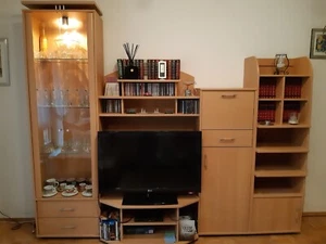 Wohnzimmer Schrankwand gebraucht, helle Buche Nachbildung, 250 cm - Bild 1 von 6