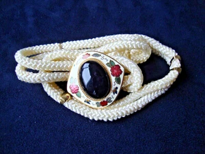 VINTAGE 1970s CLOISONNE BLACK ONYX MULTI COLOR FLORAL WHITE BUCKLE W/ ROPE BELT - Picture 1 of 10