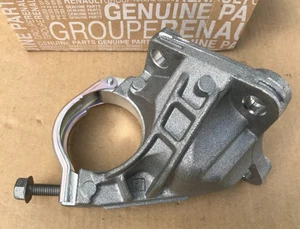 Vauxhall Driveshaft Bracket - 95521297, 397748146R Genuine New Vauxhall OEM part - Picture 1 of 10