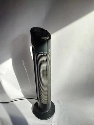 Sharper Image Ionic Breeze Quadra Tower Home Air Purifier SI637. Tested, cleaned - Image 1 of 4