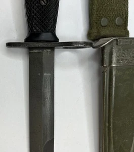 Vintage Knife M7 Bayonet & M8A1 Scabbard Sheath Vietnam War Era US - Picture 1 of 9