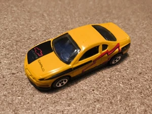 Hot Wheels - 2001 Company Cars Series #3 Monte Carlo Concept Car 87 (Gelb) - Bild 1 von 3