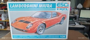 Kit 1:24 Ertl Esci Lamborghini Miura #3058 - Foto 1 di 7