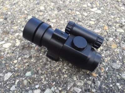 DOUBLE EAGLE 1xx Well Red Cross Sight Scope for Electric Airsoft Gun ( Battery included )