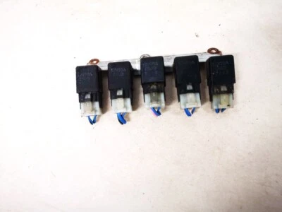 Scatola fusibili Daewoo Musso 1999 12v20a, originale #1349773-87 - Immagine 1 di 3