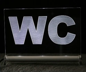 WC Toilette LEUCHTSCHILD - LED - DEKO Hinweis + Text nach Wunsch möglich - Picture 1 of 1