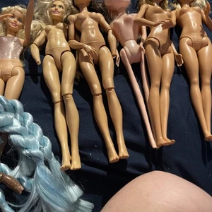 Barbie/Rainbow High & Wrestling Puppen Nude For OOAK BESCHREIBUNG LESEN #OA-1 - Bild 1 von 14
