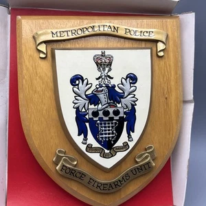 Metropolitan Police Force Firearms Unit heraldic Sheild hand Painted Read - Picture 1 of 9