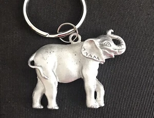 Estatuilla Llavero Estaño ELEFANTE Buena Suerte Fortuna Metal Plata Y - Imagen 1 de 2