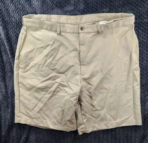 Haggar Shorts Mens 40 Brown Khaki Lightweight Flat Front Expandable Waist Pocket - Picture 1 of 10