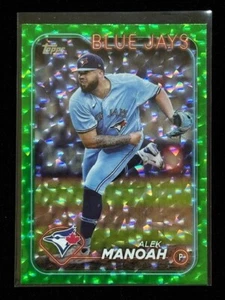 2024 Topps Series 2 - Alek Manoah #675 Green Foil /499 Toronto BLUEJAYS - Picture 1 of 4