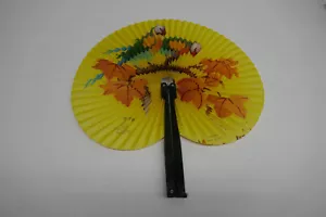 Vintage Birds & Leaves Paper Hand Fan White Dove Brand. - Imagen 1 de 4