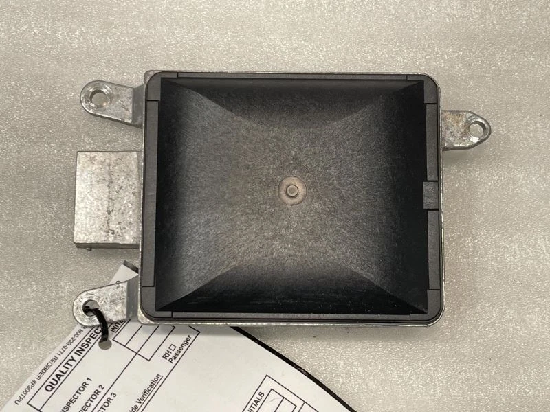 2011-2016 PPORSCHE CAYENNE ПРАВЫЙ МОДУЛЬ ПРЕДУПРЕЖДЕНИЯ О СЛЕПЫХ ЗОНАХ 51327 - Изображение 1 из 4