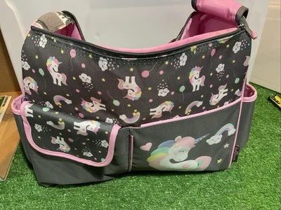 Bolsa de pañales Baby Boom rosa y gris unicornio con múltiples bolsillos y cambiador Foto 1 de 4