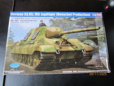 1/35 Hobbyboss Jagdtiger Henschel Production - Immagine 1 di 2