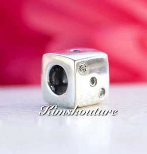 *NEU* Pandora Moments 925 Sterling Silber Funkelnde CZ Würfel Charm 791269CZ - Bild 1 von 4