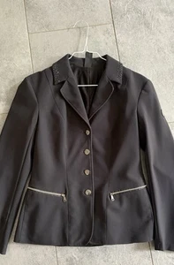 Pikeur Turnierjacket Charlott Youth – Größe 170 (L) Schwarz mit Strassdetails - Bild 1 von 3
