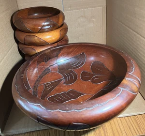 5 teiliges Set alte haitianische handgeschnitzte Holzschalen Koi Fisch Motiv - Bild 1 von 12