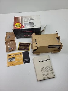 Vintage Honeywell T8082, Chronotherm Thermostat. NOB. Fast shipping!!! - Picture 1 of 5
