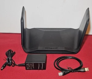 NETGEAR Nighthawk RAXE300 AXE7800 Trójpasmowy router WiFi 6E - Zdjęcie 1 z 10