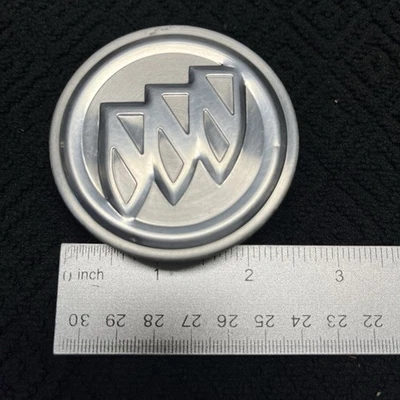 Buick Enclave Encore 9595010 OEM Wheel Center Rim Cap Hub Cover 2-5/8” OD F0903 Foto 1 de 3