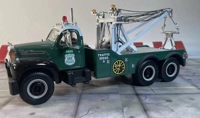 Camión de remolque Mack First Gear vintage 1/34 verde blanco negro original LEER Foto 1 de 4