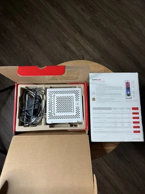 NEW ARRIS SURFboard SB8200 DOCSIS 3.1 10 GBPS CABLE MODEM - New - Image 1 of 4