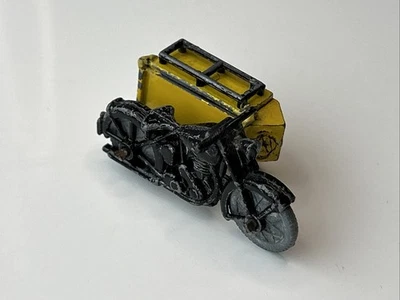 BENBROS AA MOTORCYCLE No.3 YELLOW/BLACK SOLID WHEELS VINTAGE 1946-49 DIECAST - Image 1 of 4
